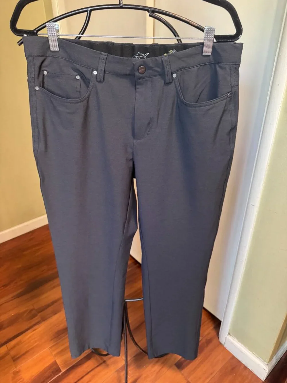 Greg Norman pant comfort waisband size 32 x 28 stretch straight like new